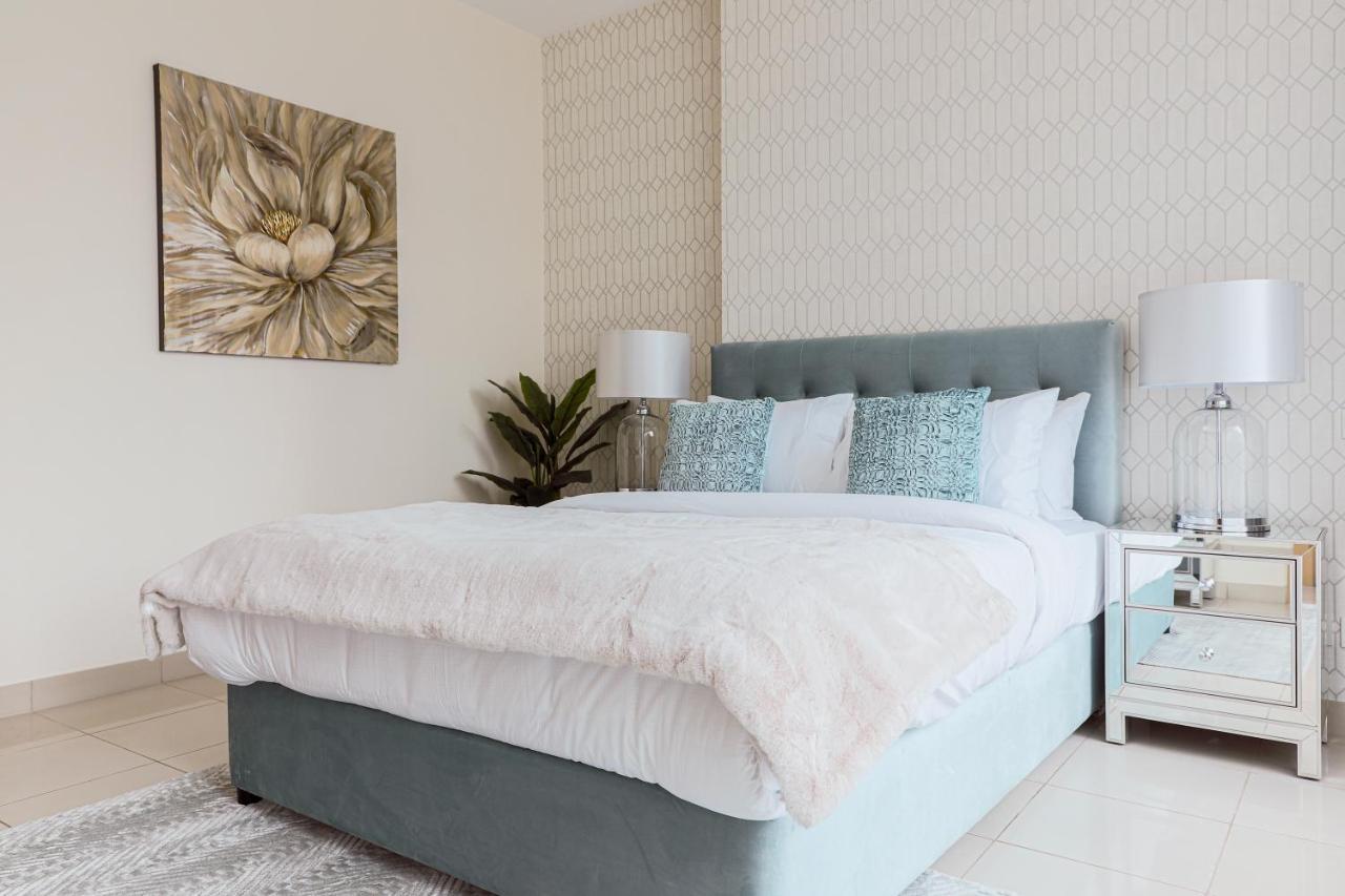 Nasma Luxury Stays - Pastel-Colored Apt With Jaw-Dropping Marina Views Dubai Dış mekan fotoğraf